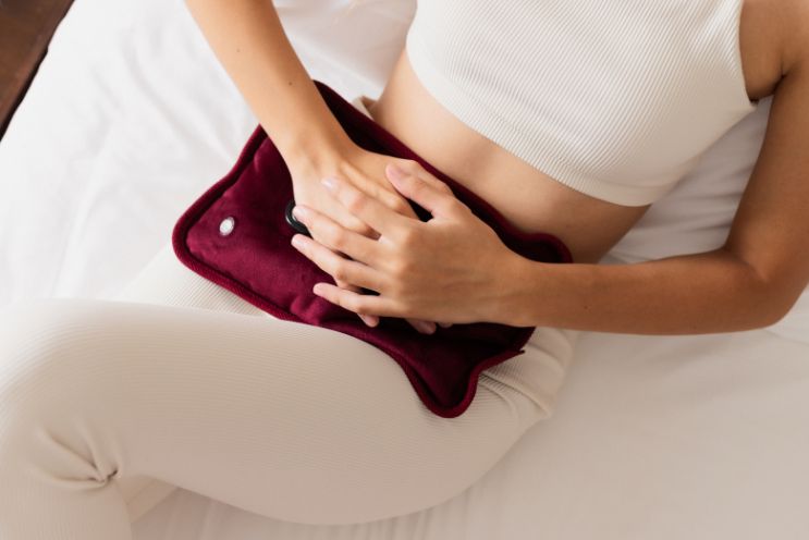 What are the reasons for spotting before periods?
