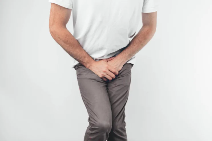 man-having-pain-on-penis