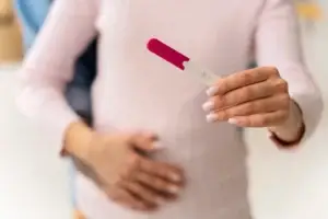 front-view-couple-expecting-baby